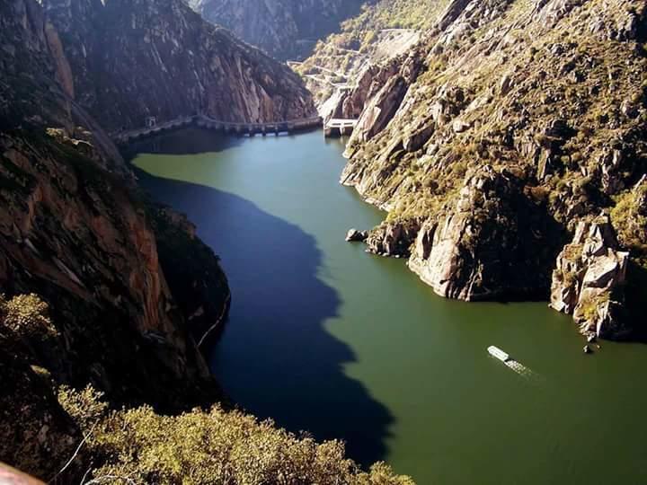 Flor Do Douro - Comercio E Hotelaria, Lda Miranda do Douro Eksteriør bilde